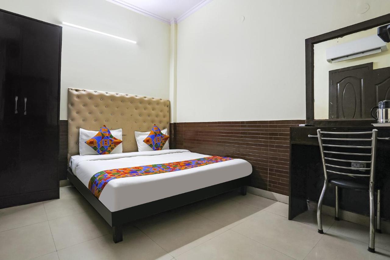 Fabhotel The Lazeez نيودلهي المظهر الخارجي الصورة