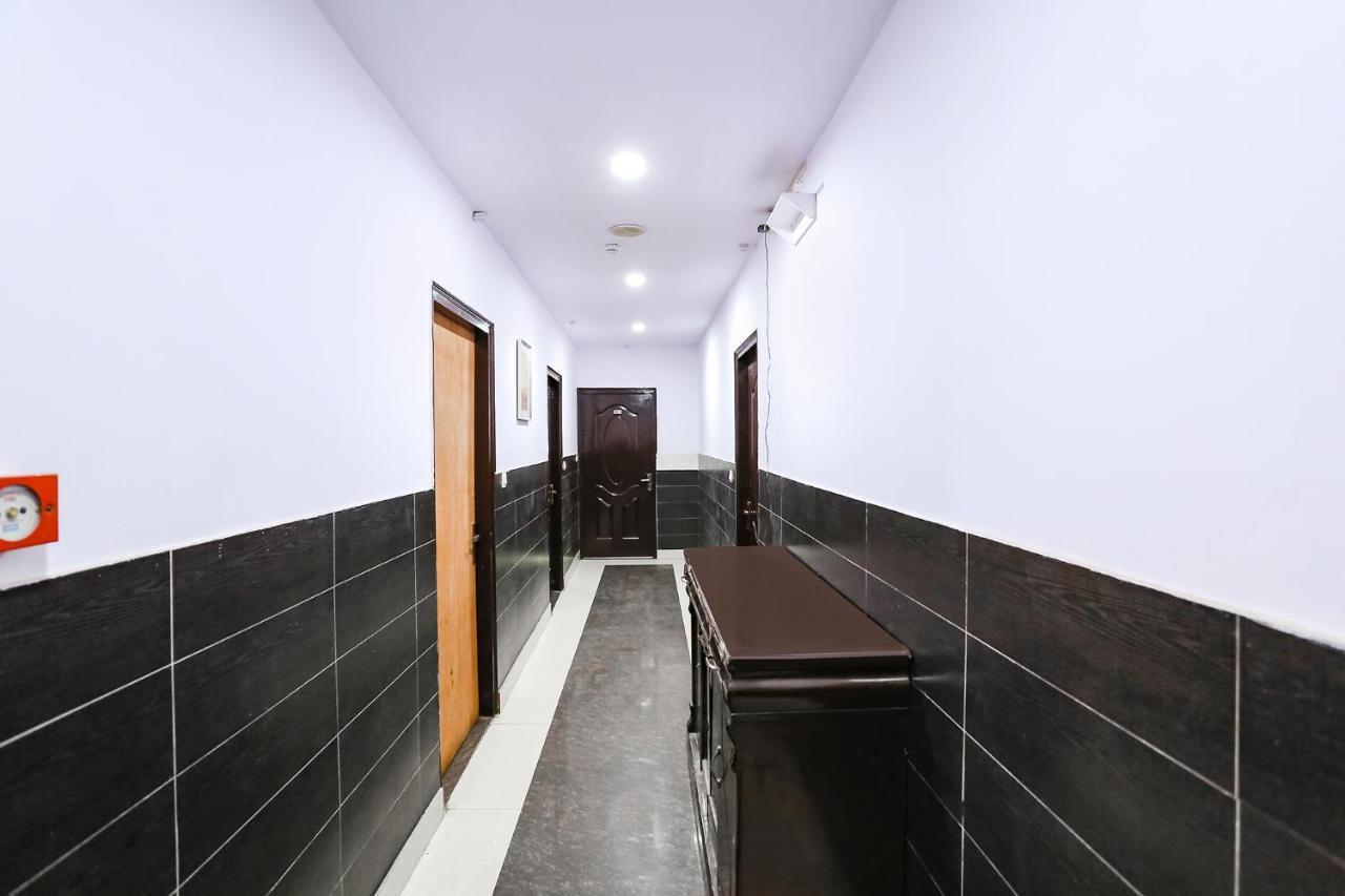 Fabhotel The Lazeez نيودلهي المظهر الخارجي الصورة