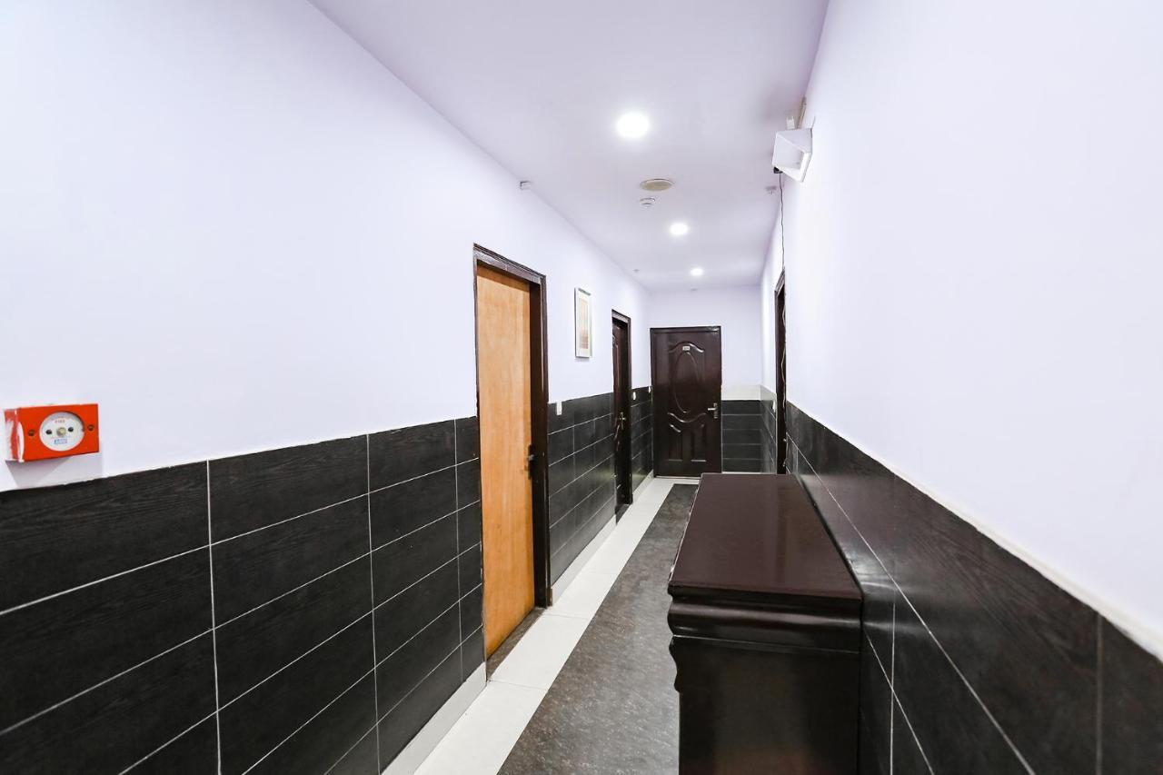 Fabhotel The Lazeez نيودلهي المظهر الخارجي الصورة